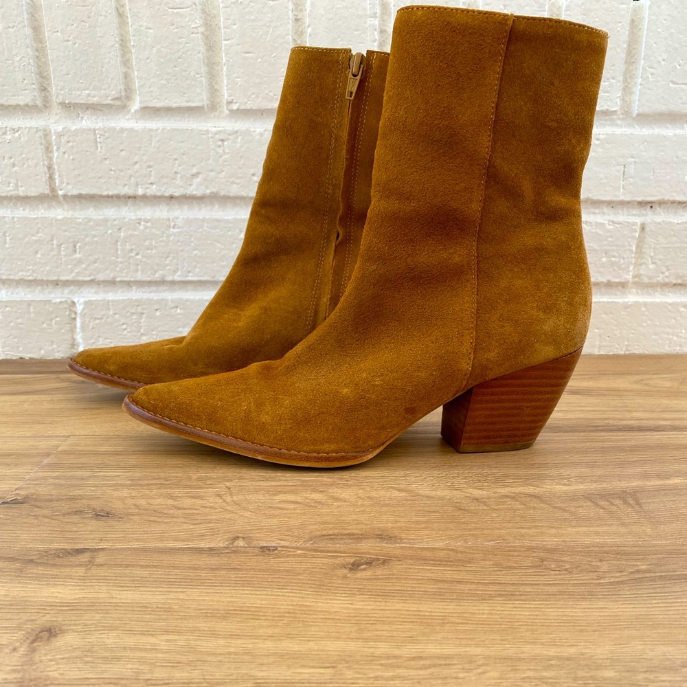 Suede brown ankle boots